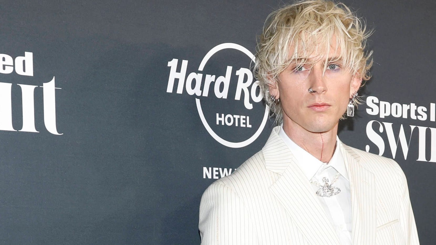 Machine Gun Kelly: Der Rapper macht mittlerweile Pop Punk und hat bereits 20 Millionen Alben verkauft.