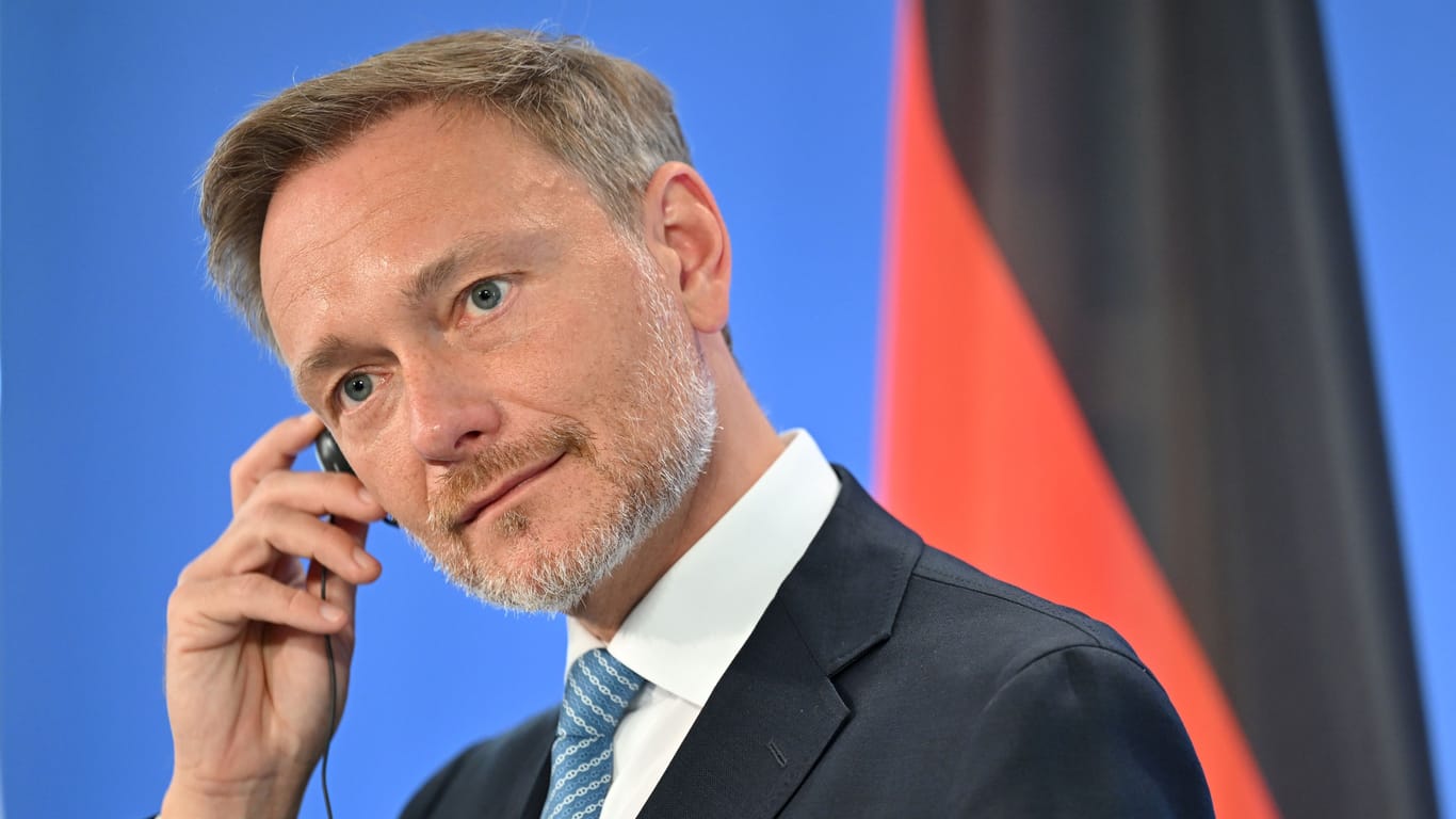 Christian Lindner (FDP): Der Bundesfinanzminister hat dem Familienministerium eine Einsparung abgetrotzt.