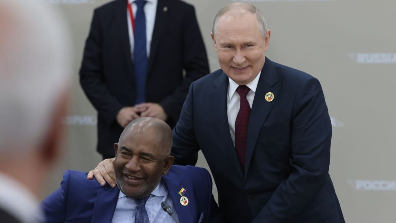 Putin beim Russland-Afrika-Gipfel in St. Petersburg: Will der Kremlchef wirklich verhandeln?