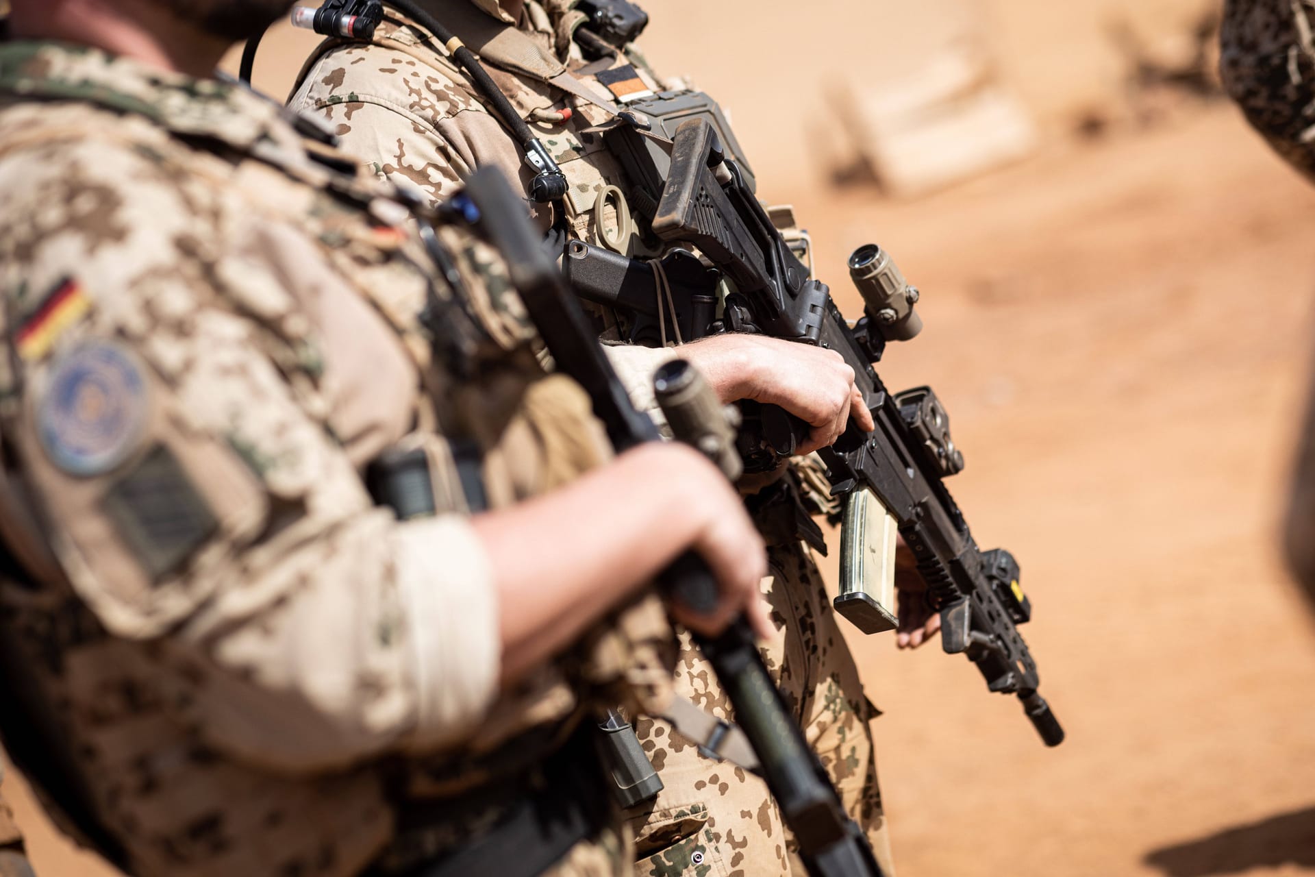 Soldaten der Bundeswehr im Camp Castor in Gao, Mali, Anfang des Jahres: Bis Ende Dezember sollen sie und andere Blauhelm-Truppen das Land verlassen - die UN-Friedensmission wird beendet.