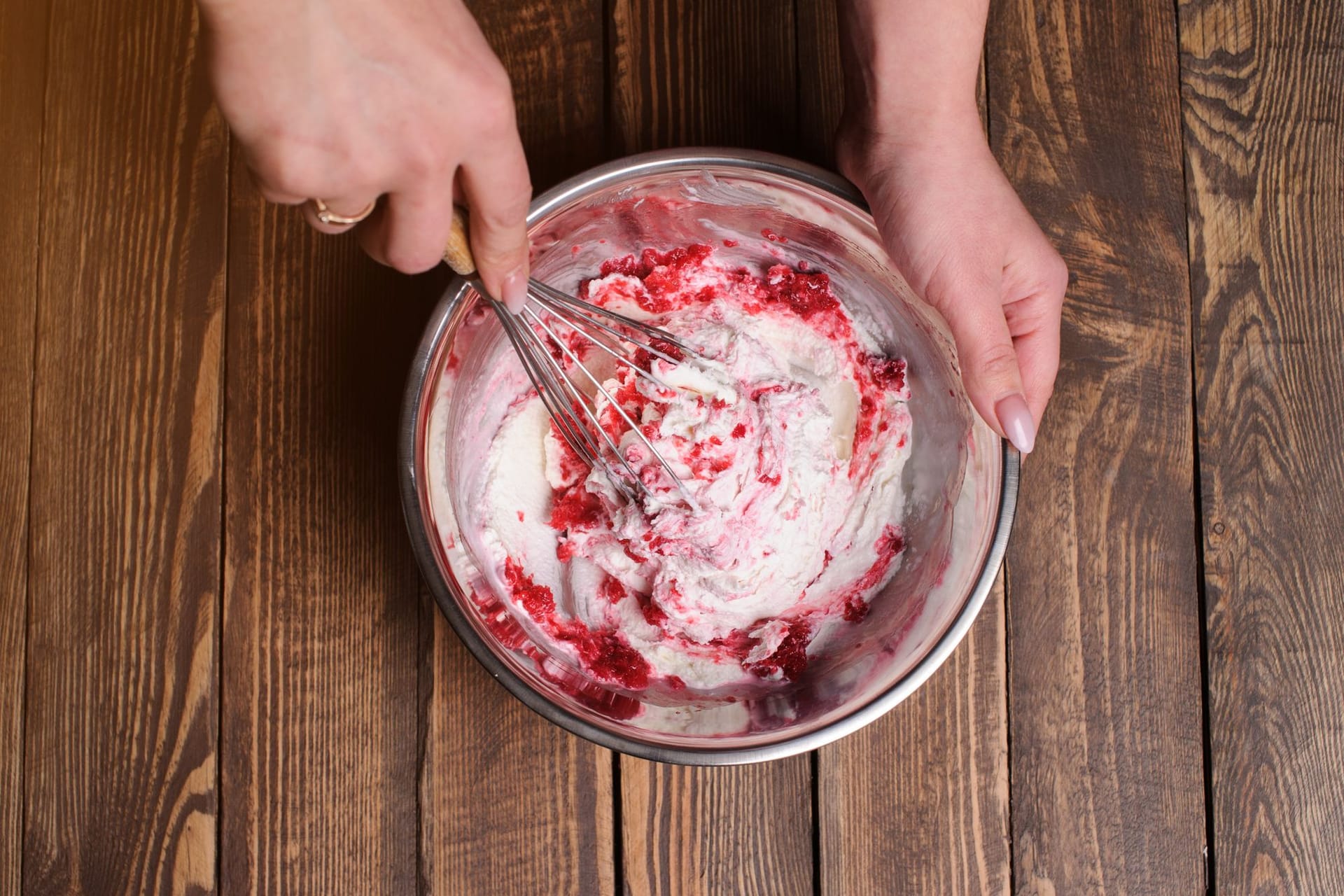 Ihr eigenes Eis ist auch ohne Eismaschine im Nu kreiert.