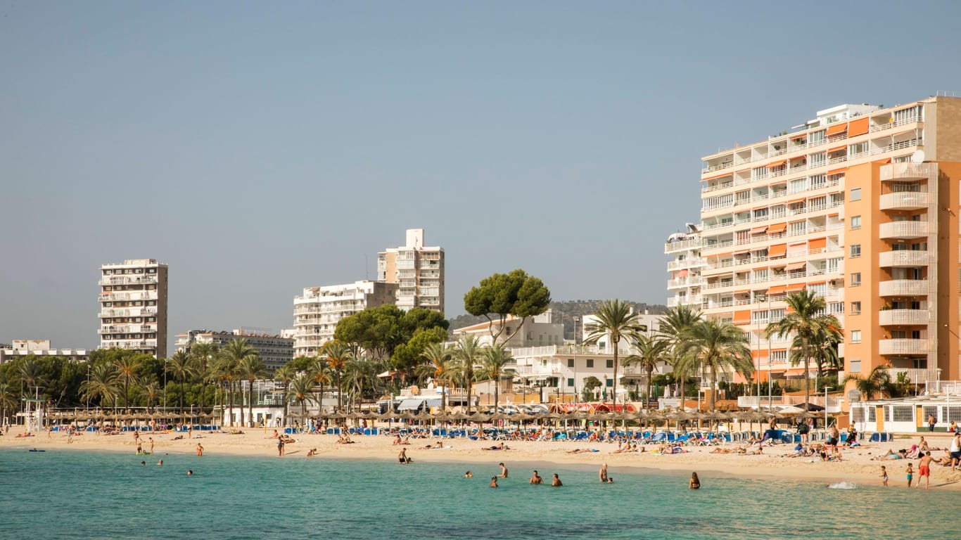 Magaluf auf Mallorca: Zwei Türsteher gingen angeblich brutal gegen Touristen vor.