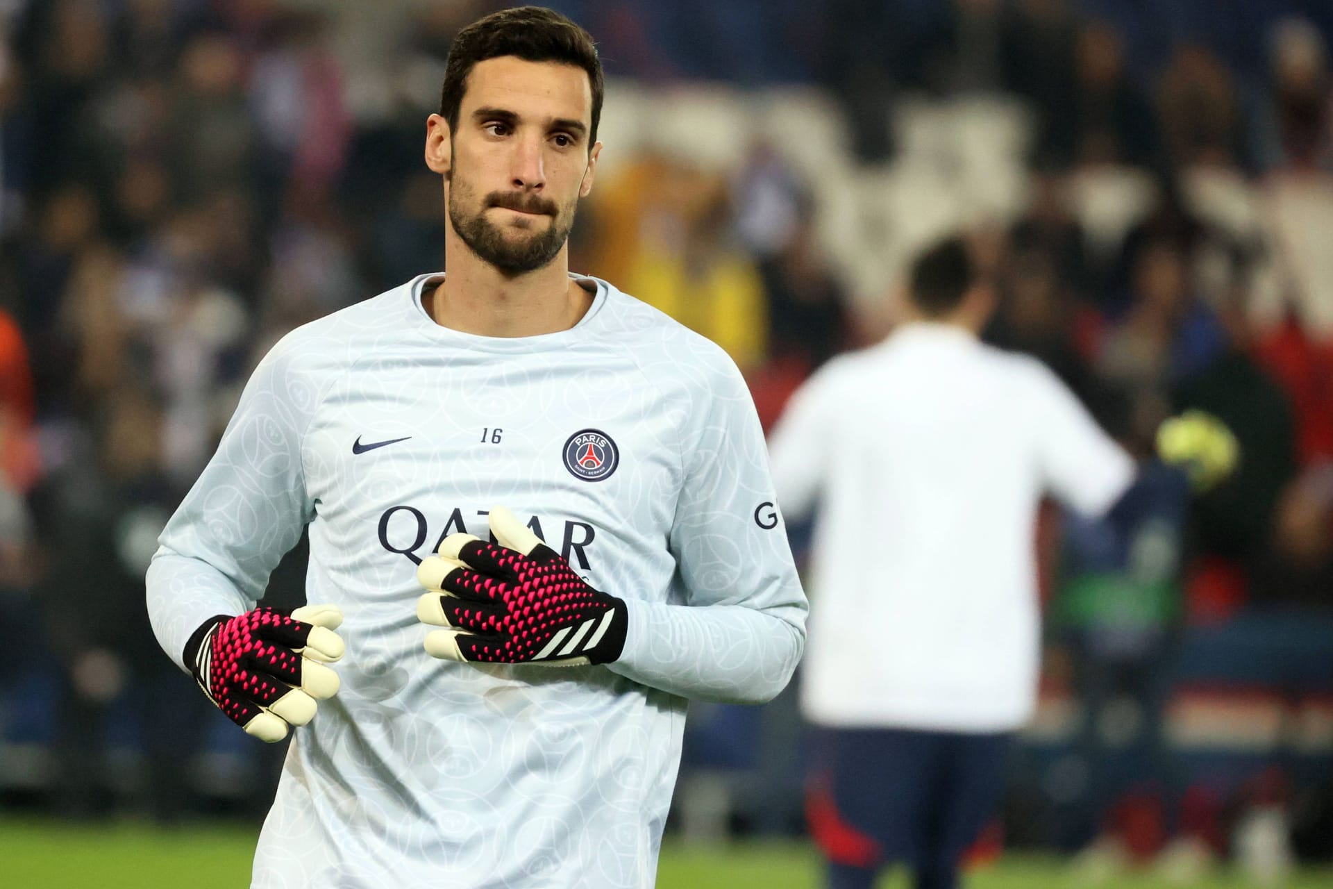 Sergio Rico: Nach seinem schweren Reitunfall hat der Torhüter eine Botschaft geschickt.
