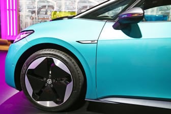 Autobau bei VW: Die Stromer-Fertigung wurde bereits gedrosselt.