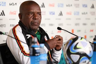 Bruce Mwape: Die Anschuldigungen gegen den sambischen Nationaltrainer wiegen schwer.