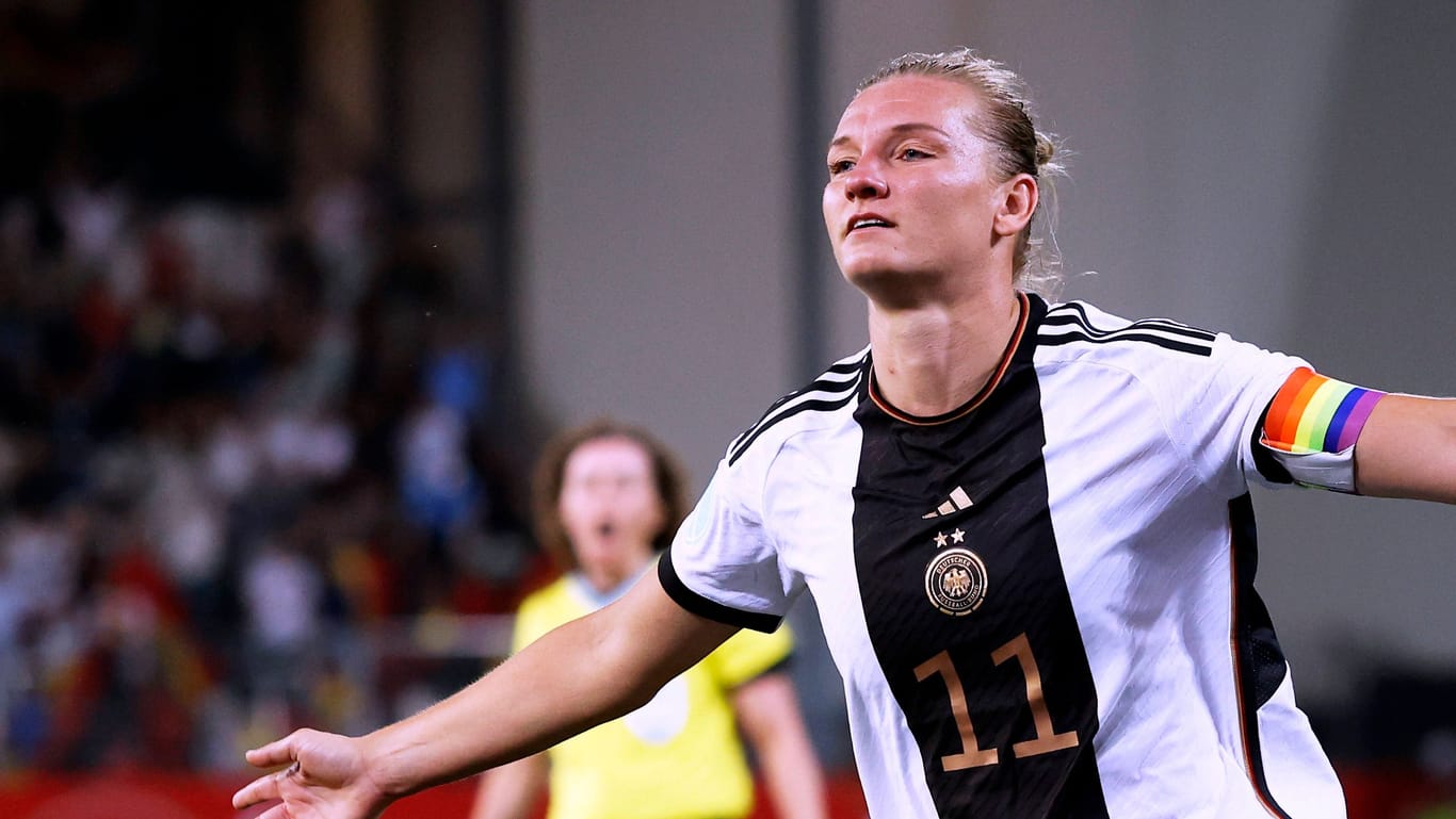 Alexandra Popp: Sie will mit Deutschland den WM-Titel holen.