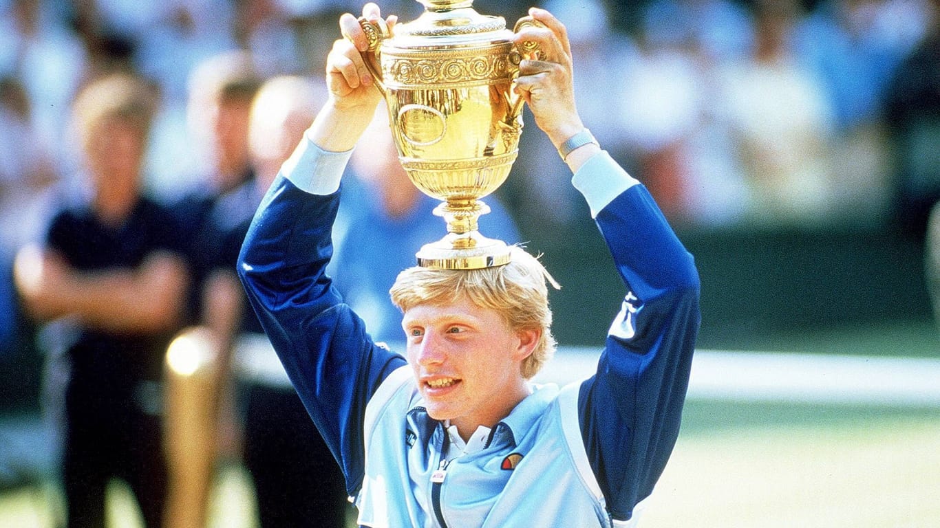 Boris Becker feiert seinen Sieg in Wimbledon.