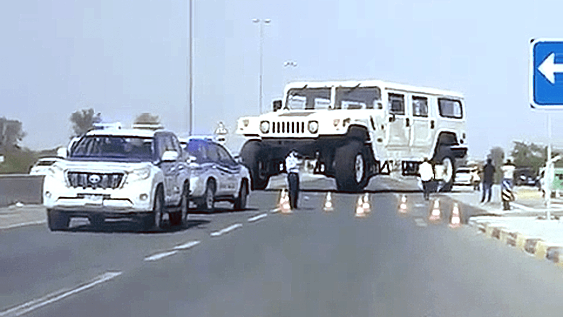 Weltrekord-Hummer: Zu groß für Autobahn – Auto wird zum Social-Media-Hit