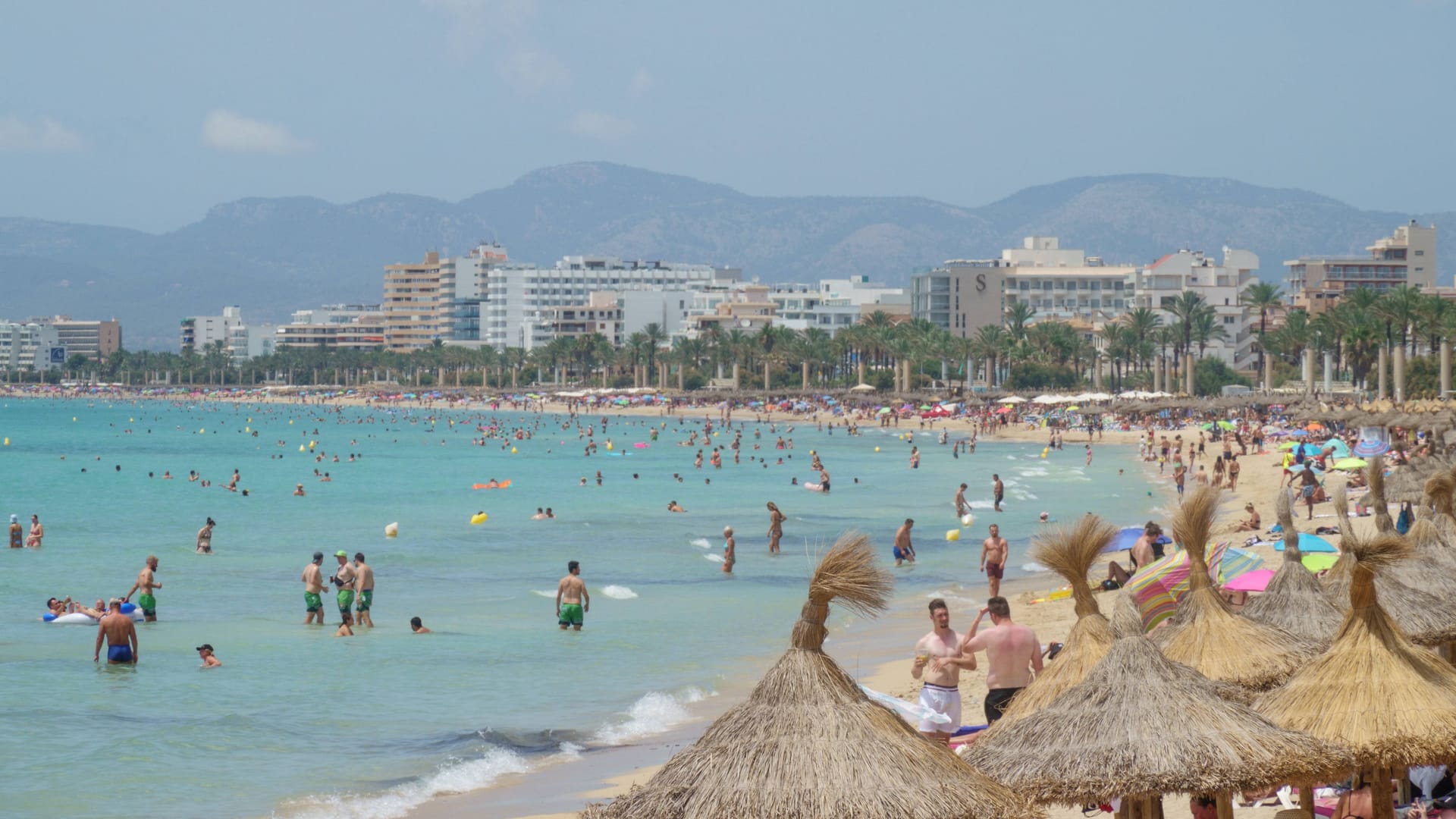 Playa de Palma auf Mallorca (Symbolbild): Die Frau habe sich selbst befreien können. Playa de Palma auf Mallorca (Symbolbild): Die Frau habe sich selbst befreien können.