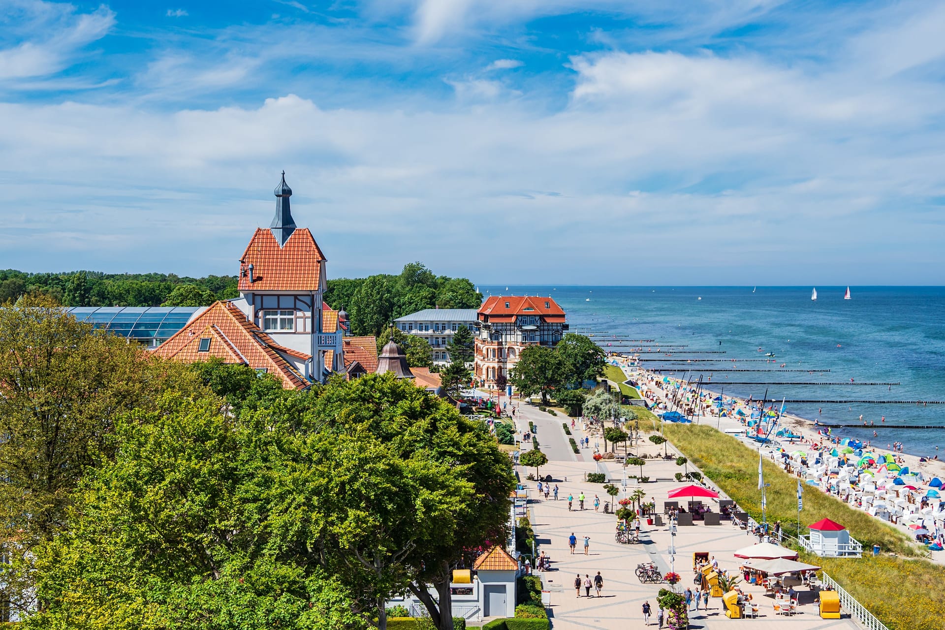 Kühlungsborn: Die Stadt liegt direkt an der Ostsee, ist aber nicht nur als Badeort beliebt.