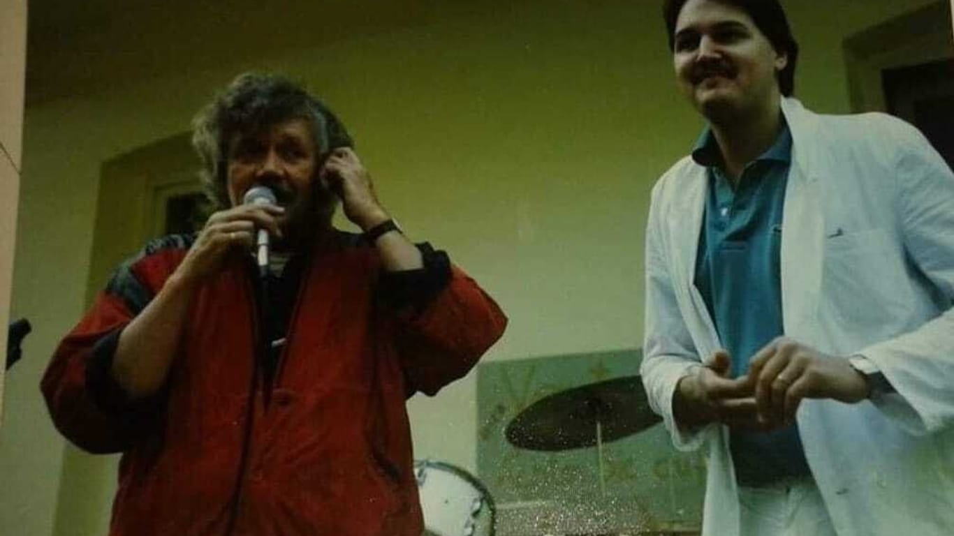 Tiedemann (links) und Ellermann in den 80ern in Hamburg bei einem Auftritt in der Hittfelder Mühle.