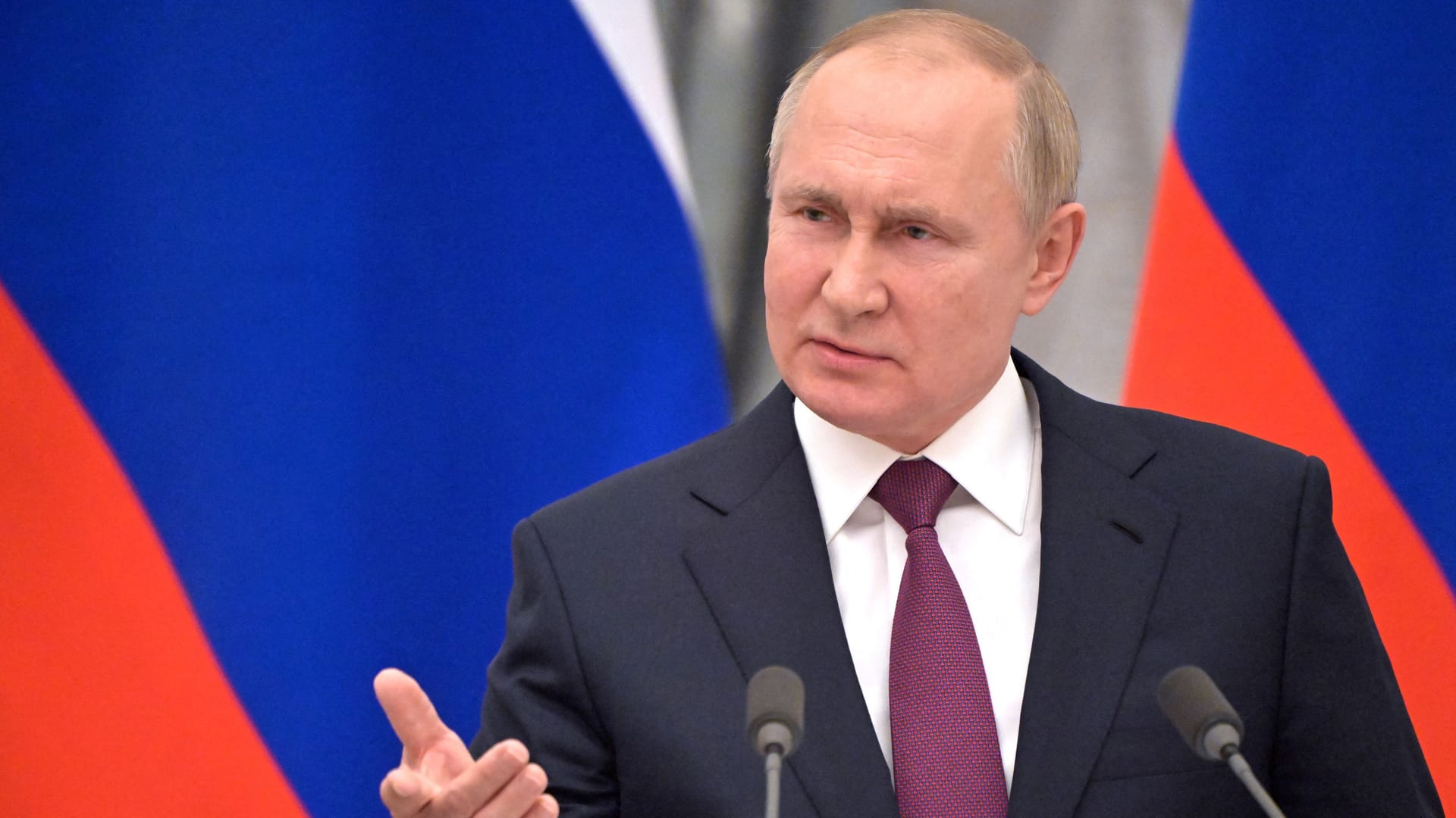 Wladimir Putin, Präsident von Russland bei seiner Rede am 15.02.2022 (Archivbild): Immer wieder verbreitete er die Propaganda, die Ukraine würde einen Genozid im Donbass begehen.