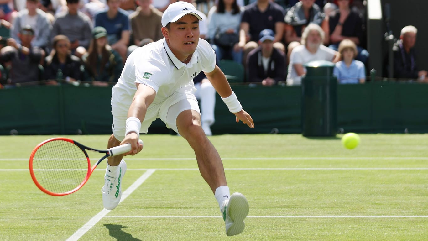 Yibing Wu: Der Chinese erlebte einen kurzen Schreckmoment in Wimbledon.