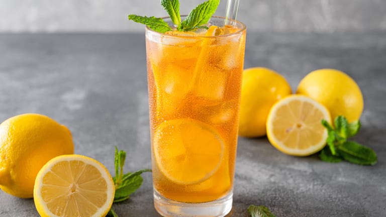 Alkoholfreier Aperitif: Fünf erfrischende Rezeptideen für den Sommer