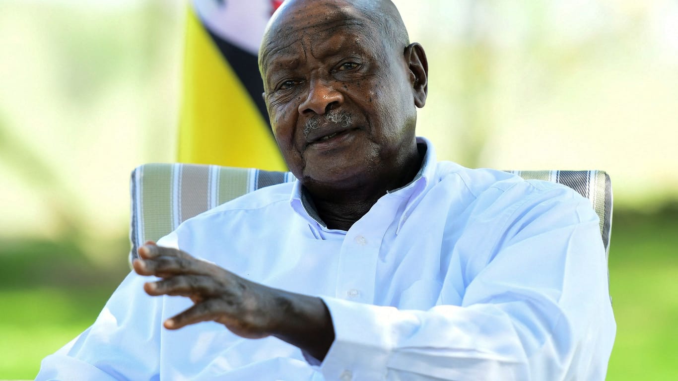 Yoweri Museveni, Machthaber in Uganda (Archivbild): Sein Sohn bringt in mit seinen Äußerungen auf Twitter regelmäßig in Verlegenheit.