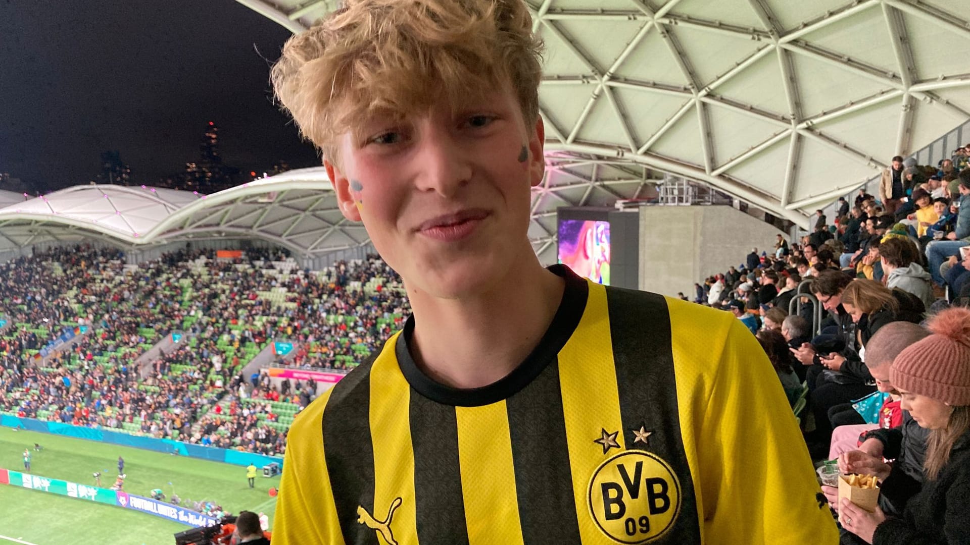 Jasper Kuhlmann: Der Anhänger von Borussia Dortmund besuchte das DFB-Spiel in Melbourne. Jasper Kuhlmann: Der Anhänger von Borussia Dortmund besuchte das DFB-Spiel in Melbourne.