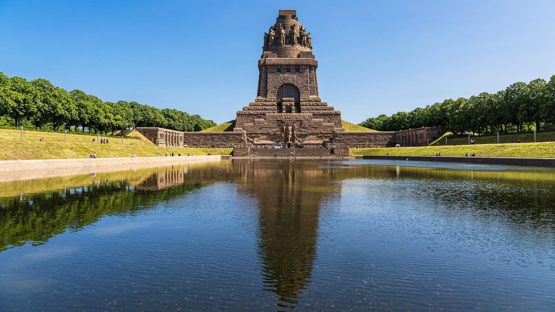 Völkerschlachtdenkmal in Leipzig: Nicht nur Geschichtsfans sollten hier einmal gewesen sein.