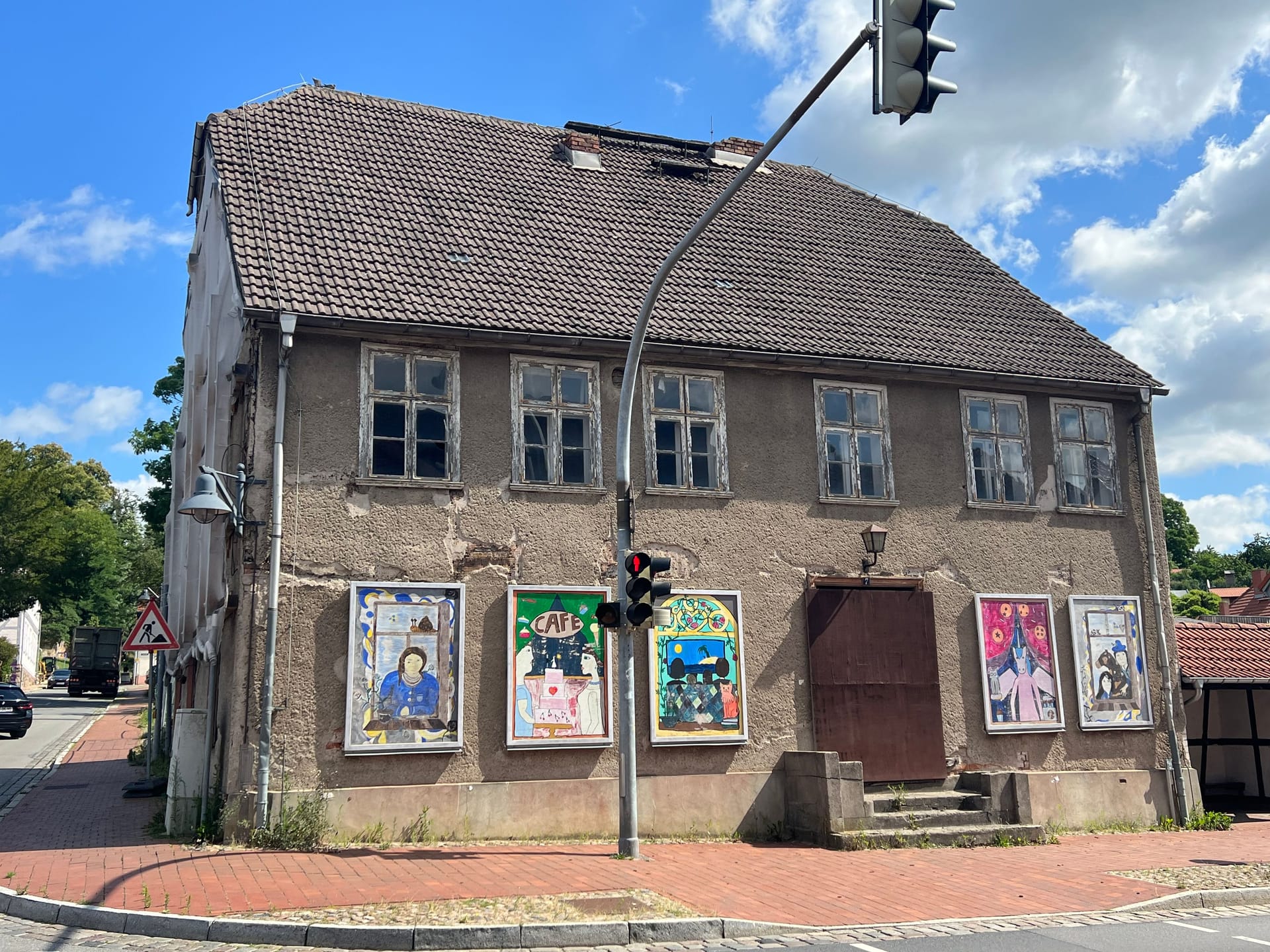 Seit langem ist geplant, dieses Haus als Gemeindehaus herzurichten. Doch es fehlt am Geld.