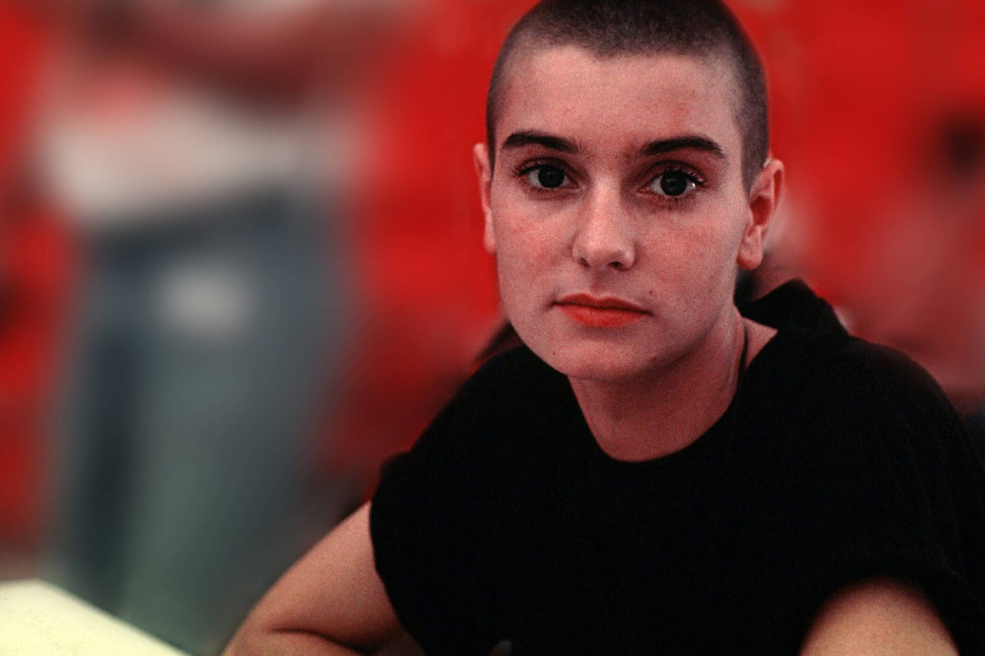 Sinéad O'Connor: Die Musikerin machte ihre Frisur zum Markenzeichen.