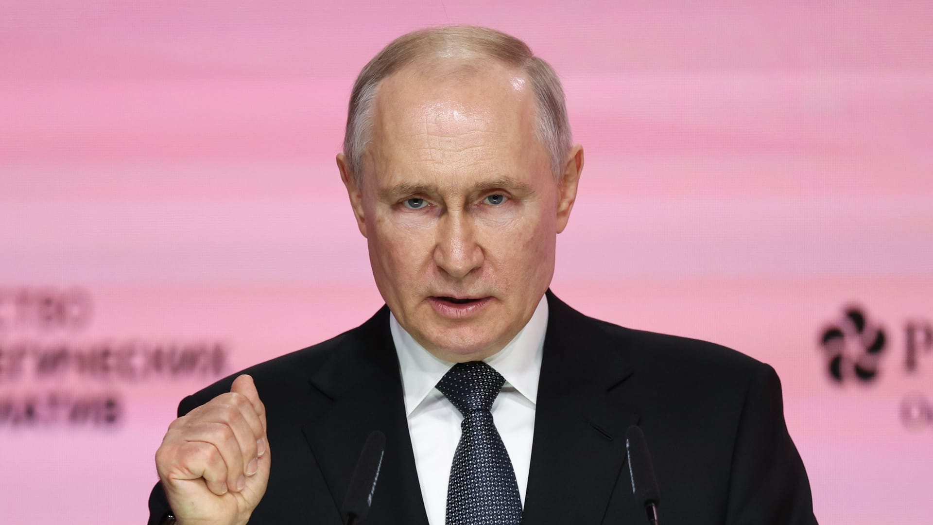 Wladimir Putin: Russlands Präsident spielt das Atomwaffenarsenal gegen den Westen aus.