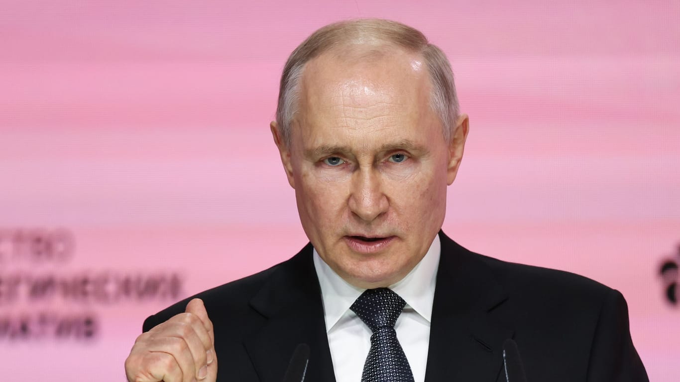 Wladimir Putin: Russlands Präsident spielt das Atomwaffenarsenal gegen den Westen aus.