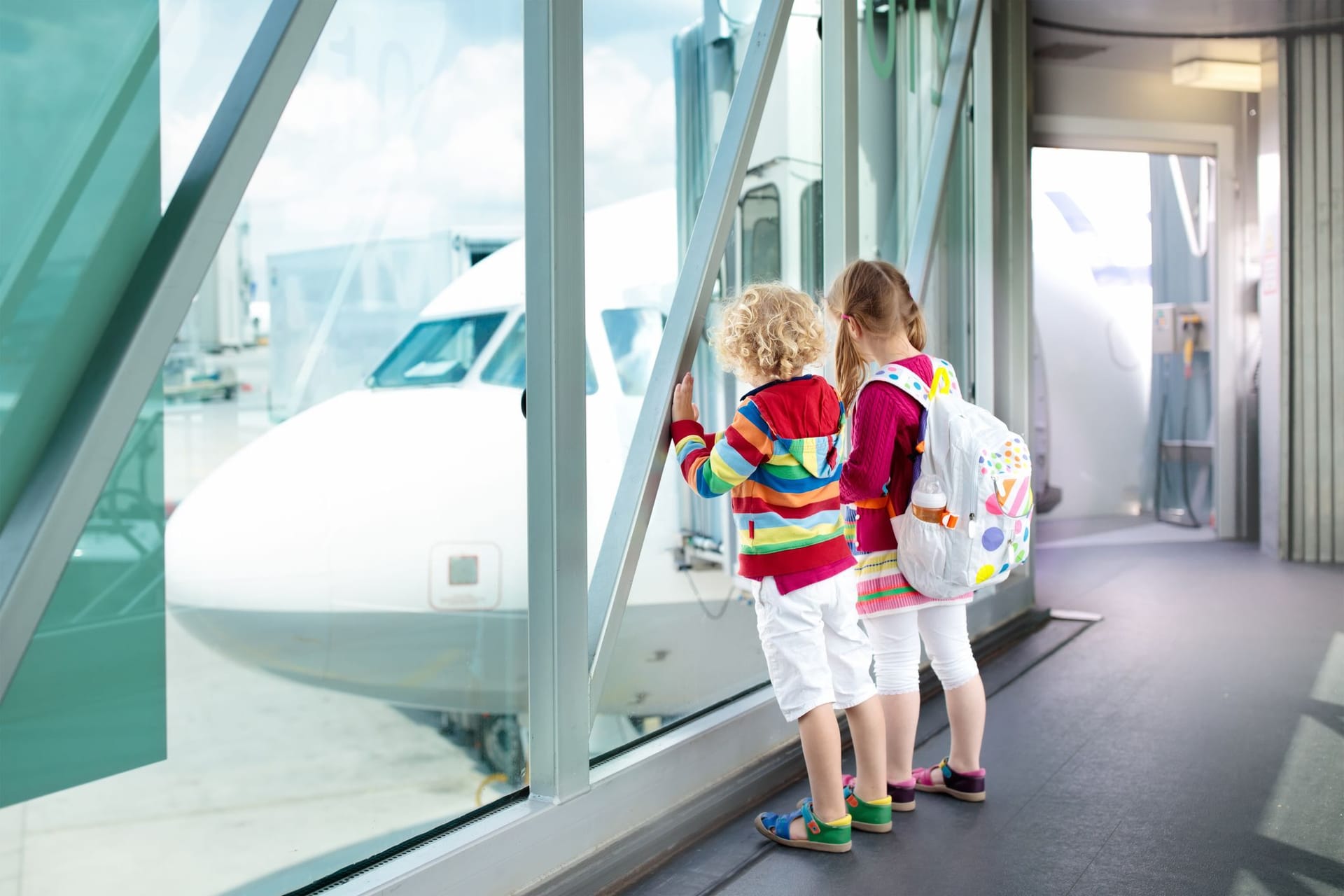 Mit der richtigen Vorbereitung können Kinder und Jugendliche auch alleine fliegen.