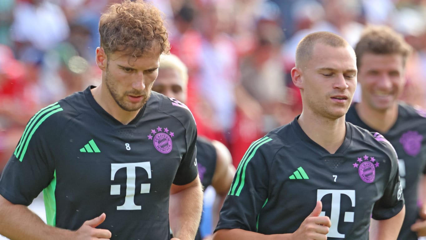 Leon Goretzka (li.) und Joshua Kimmich: Die beiden Bayern-Stars waren zuletzt bei den Münchnern nicht mehr unumstritten.