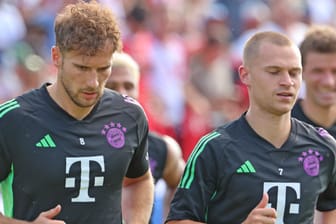 Leon Goretzka (li.) und Joshua Kimmich: Die beiden Bayern-Stars waren zuletzt bei den Münchnern nicht mehr unumstritten.