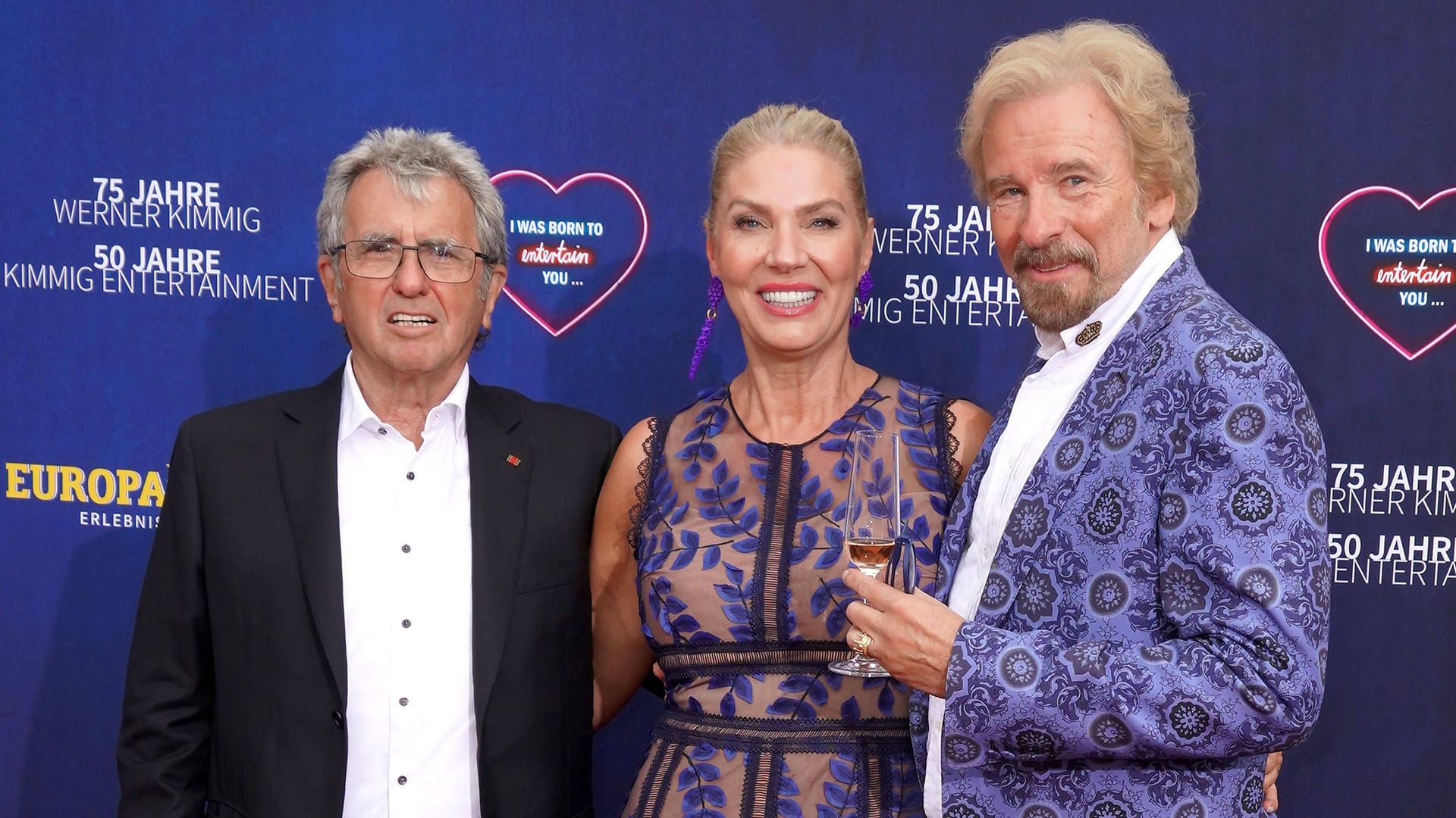 Thomas Gottschalk und Karina Mroß mit Gastgeber Werner Kimmig.