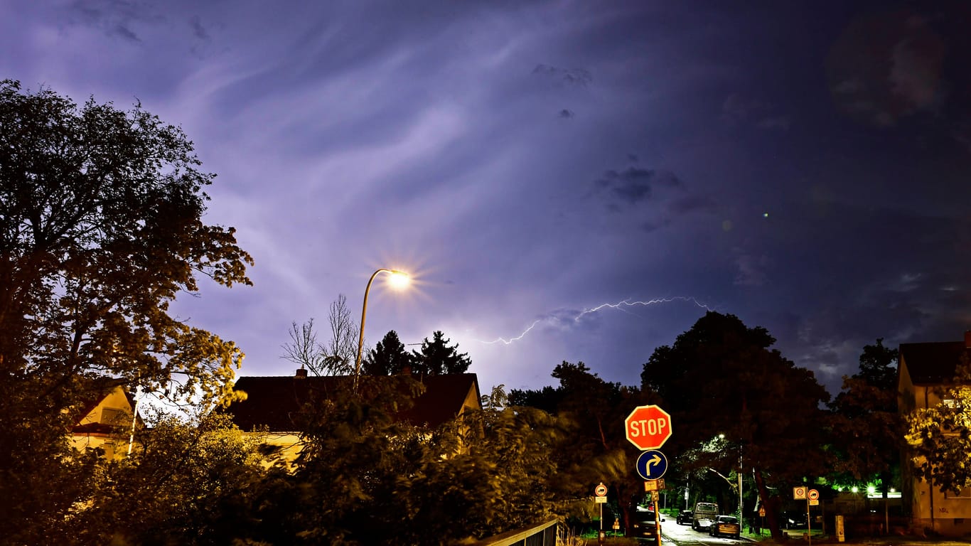 Unwetter im Südwesten am Abend: Große Schäden blieben in der Nacht aus.