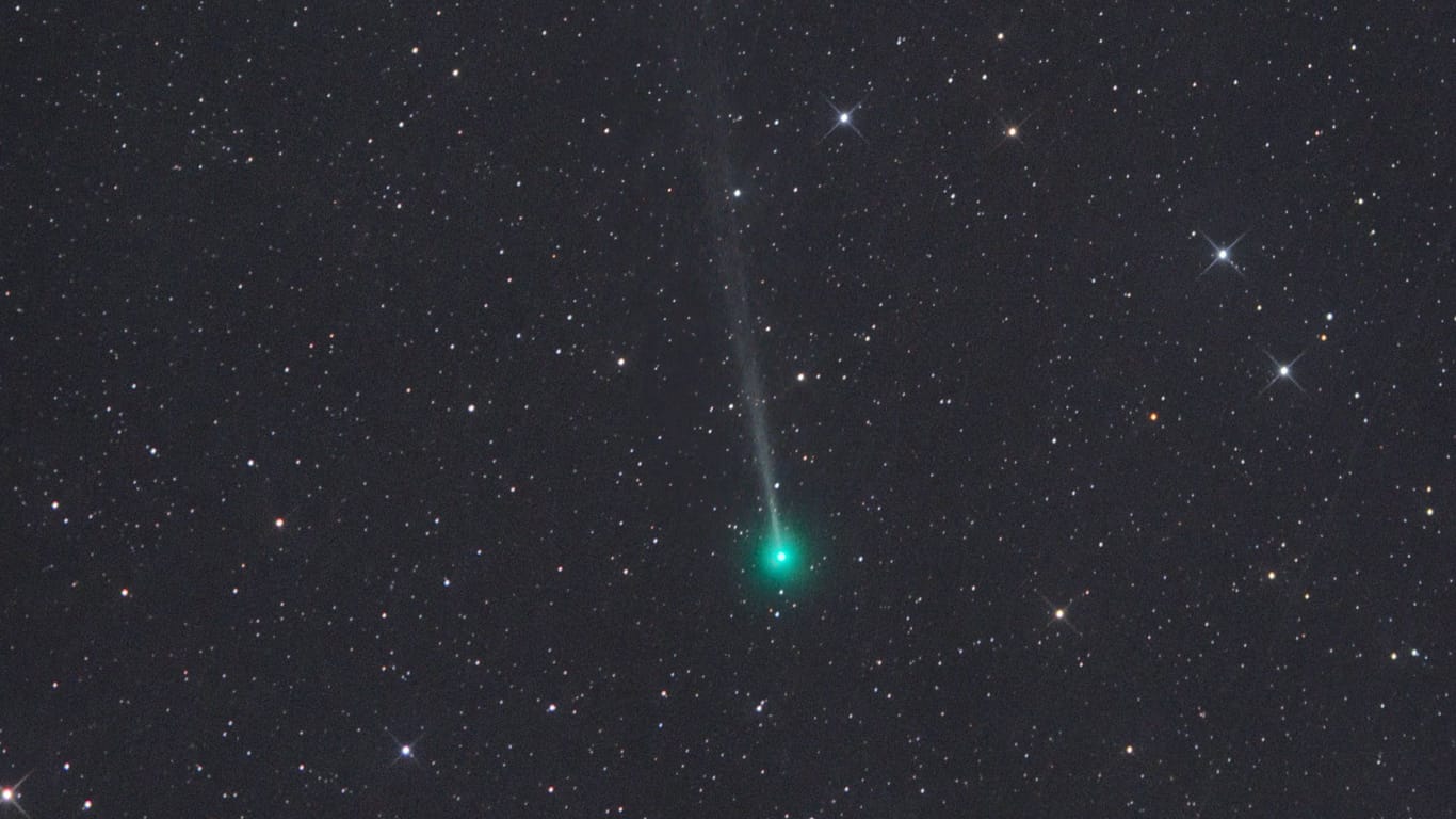 Der Komet Nishimura: Mit Glück kann man ihn am Himmel sehen.