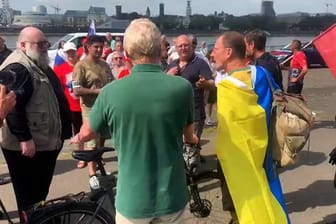 Russland, Demonstration, Ukraine, Fahne, Köln