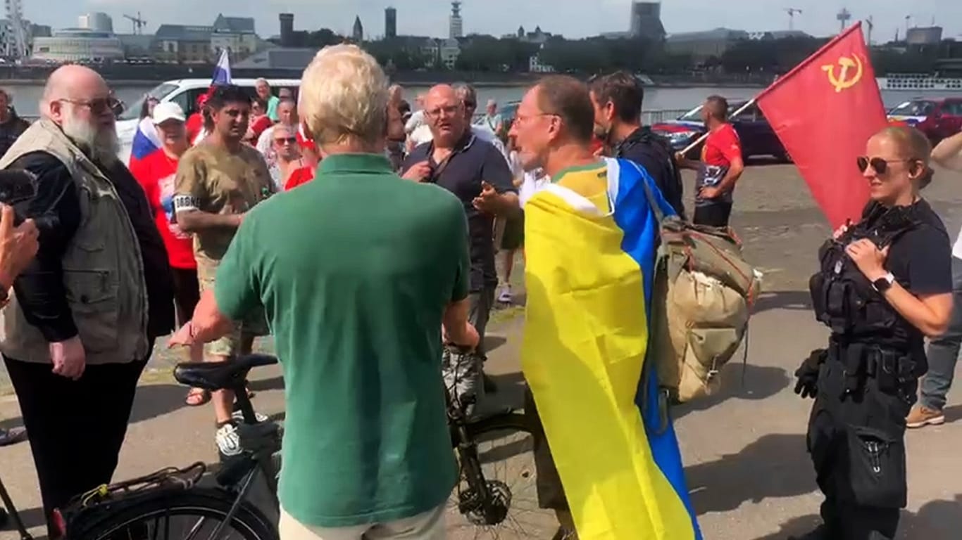 Russland, Demonstration, Ukraine, Fahne, Köln