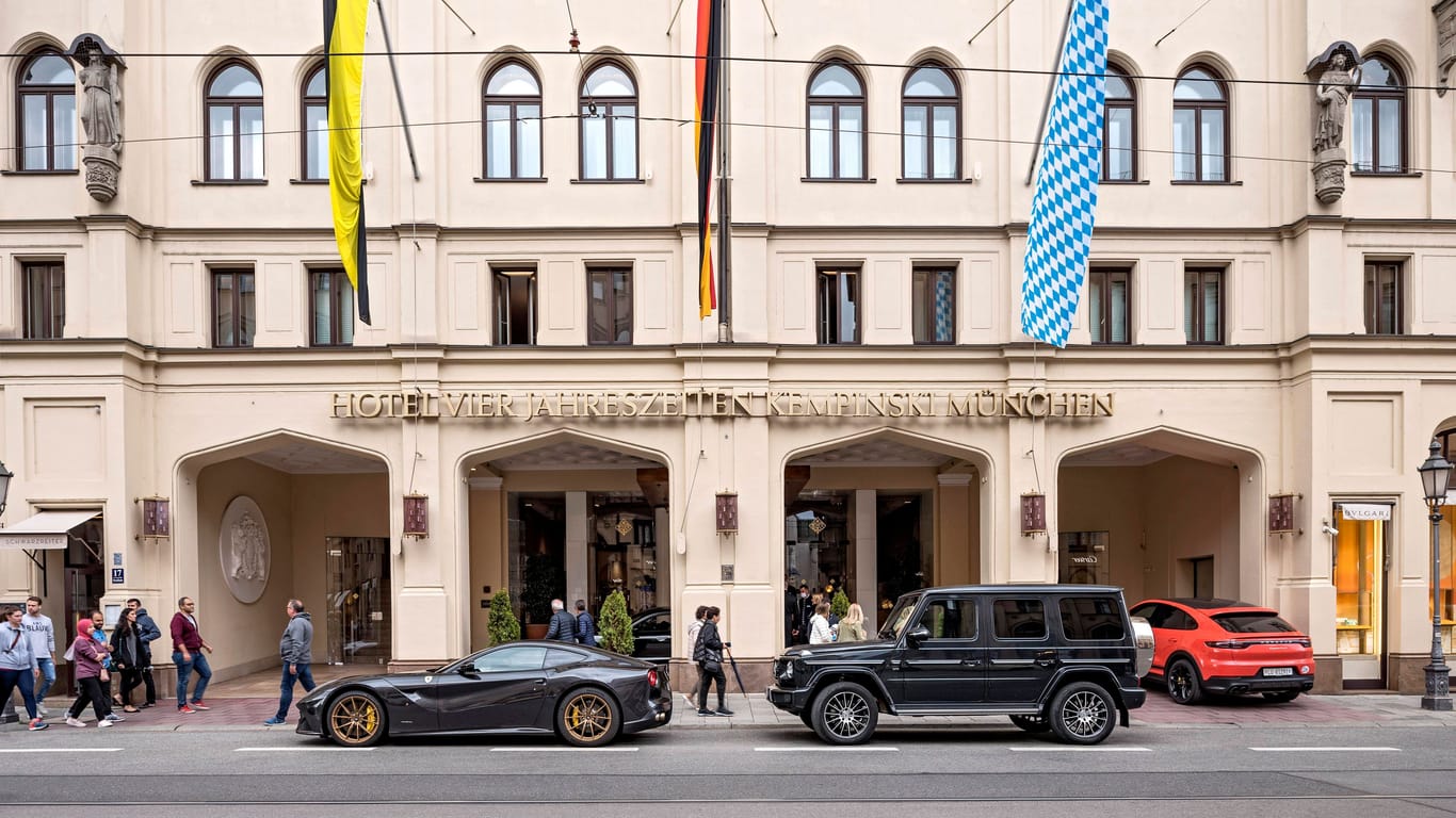 Das "Hotel Vier Jahreszeiten Kempinski" ist eine der Top-Adressen in München. Dort wohnte einst auch schon Carlo Ancelotti.