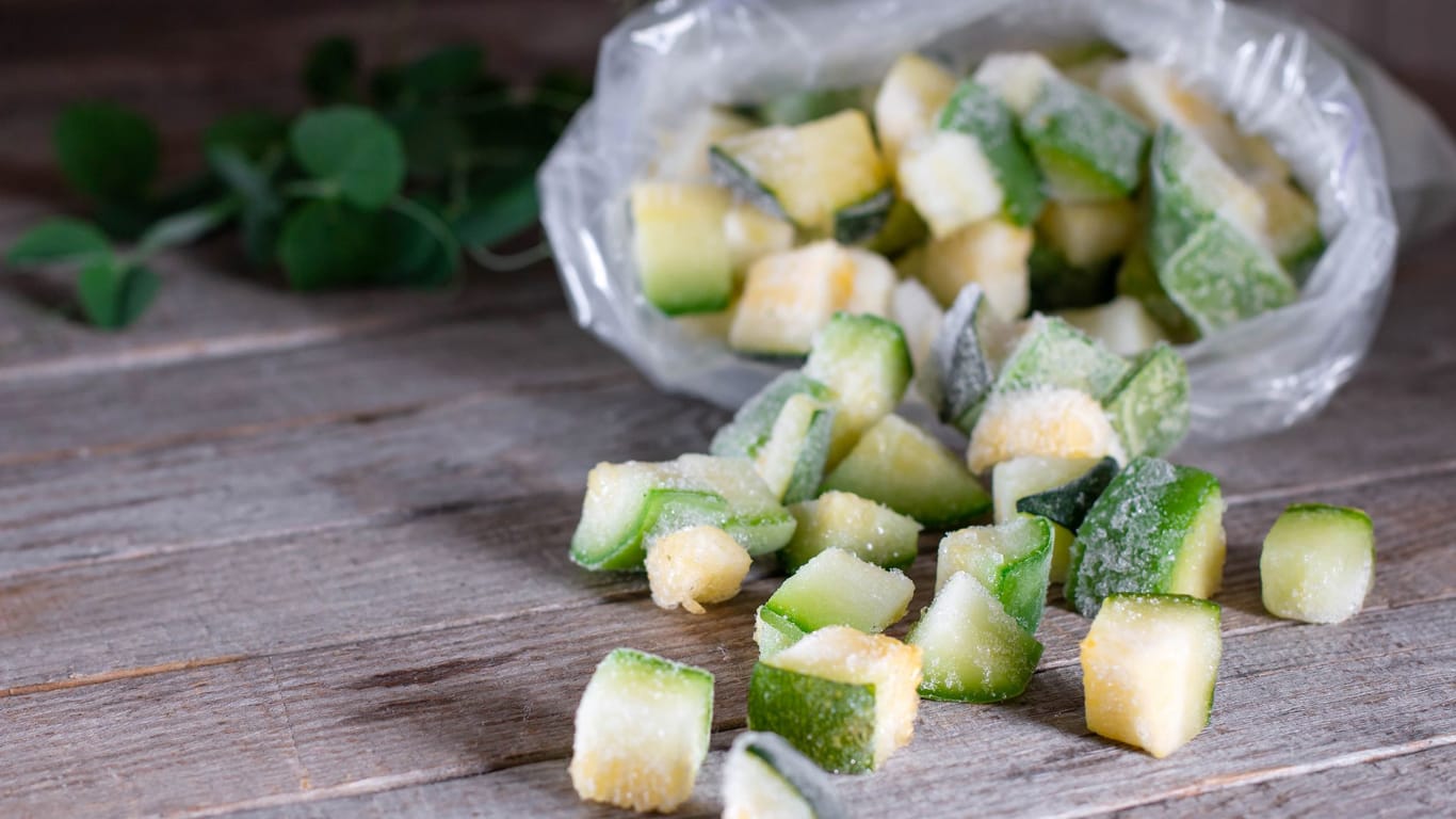 Ob grün oder gelb – sämtliche Zucchini lassen sich einfrieren und damit lange konservieren.
