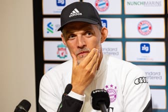 Thomas Tuchel: Der Trainer des FC Bayern beantwortet am Freitag auf einer Pressekonferenz die Fragen der anwesenden Journalisten.