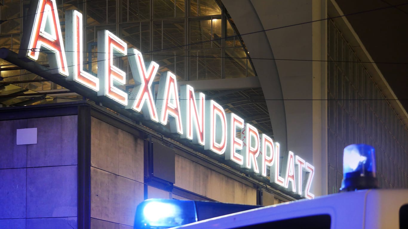 Der nächtliche Alexanderplatz