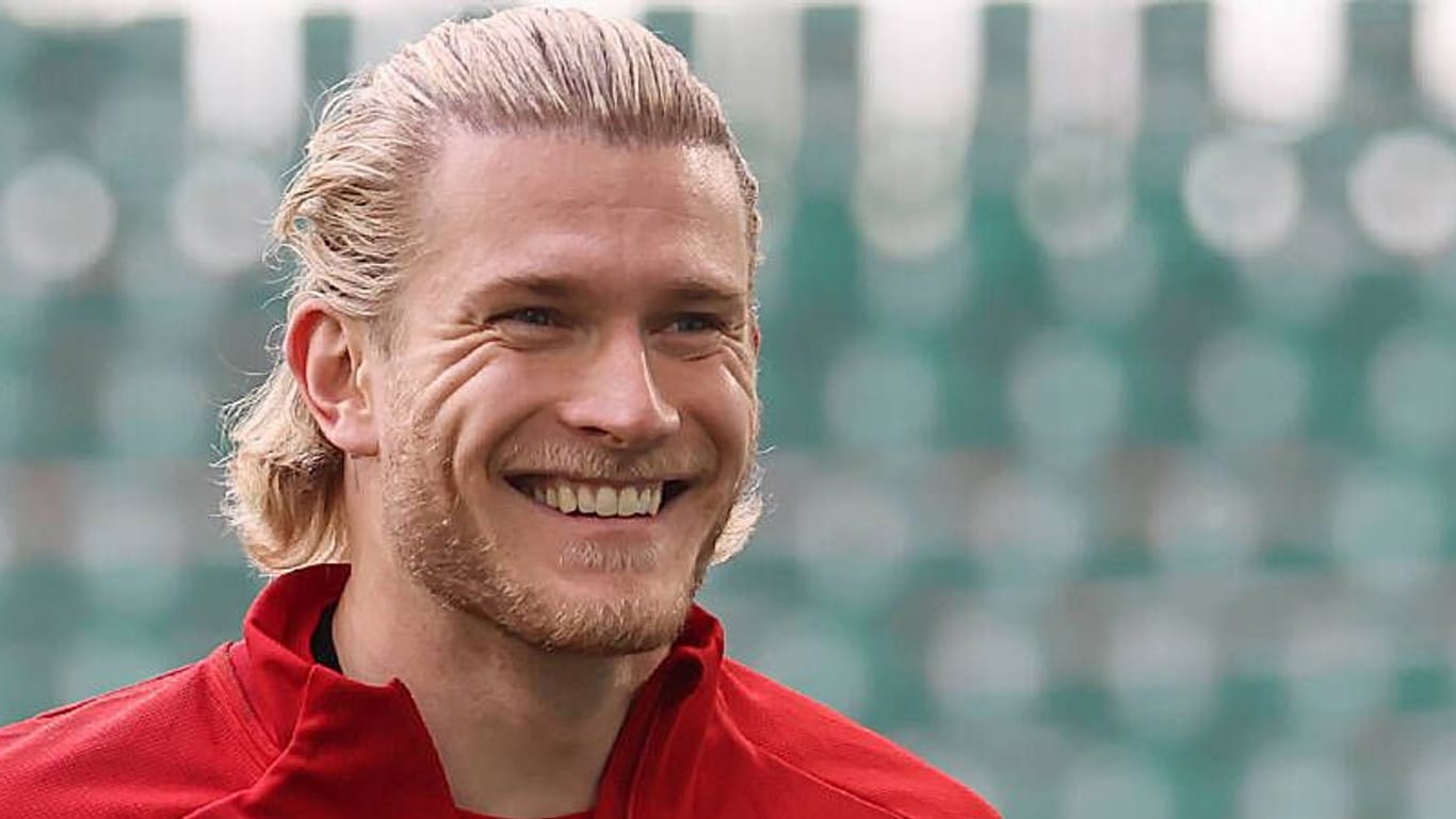 Loris Karius: Der Keeper und seine Freundin sind Eltern geworden.