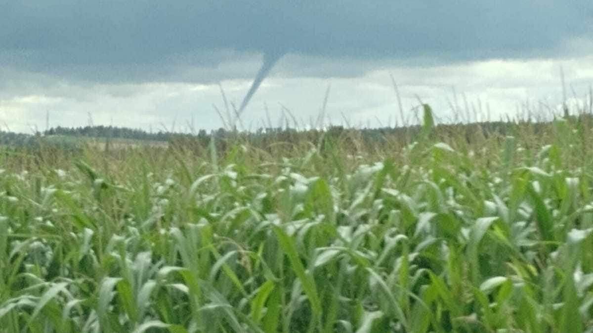 Diese Wolkenformation war am Himmel über dem Landkreis Bayreuth zu sehen: Sie ähnelt einem Tornado.