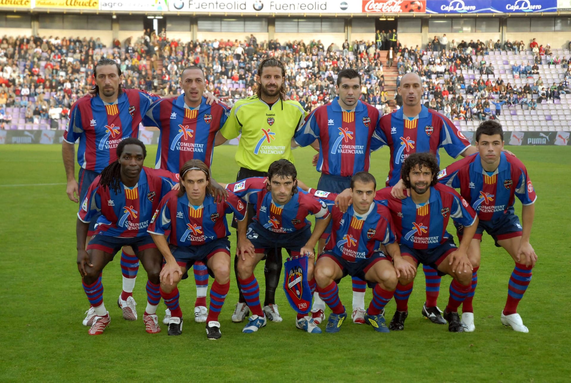 Luis Rubiales (oberste Reihe, ganz rechts): Er spielte von 2003 bis 2008 bei UD Levante.