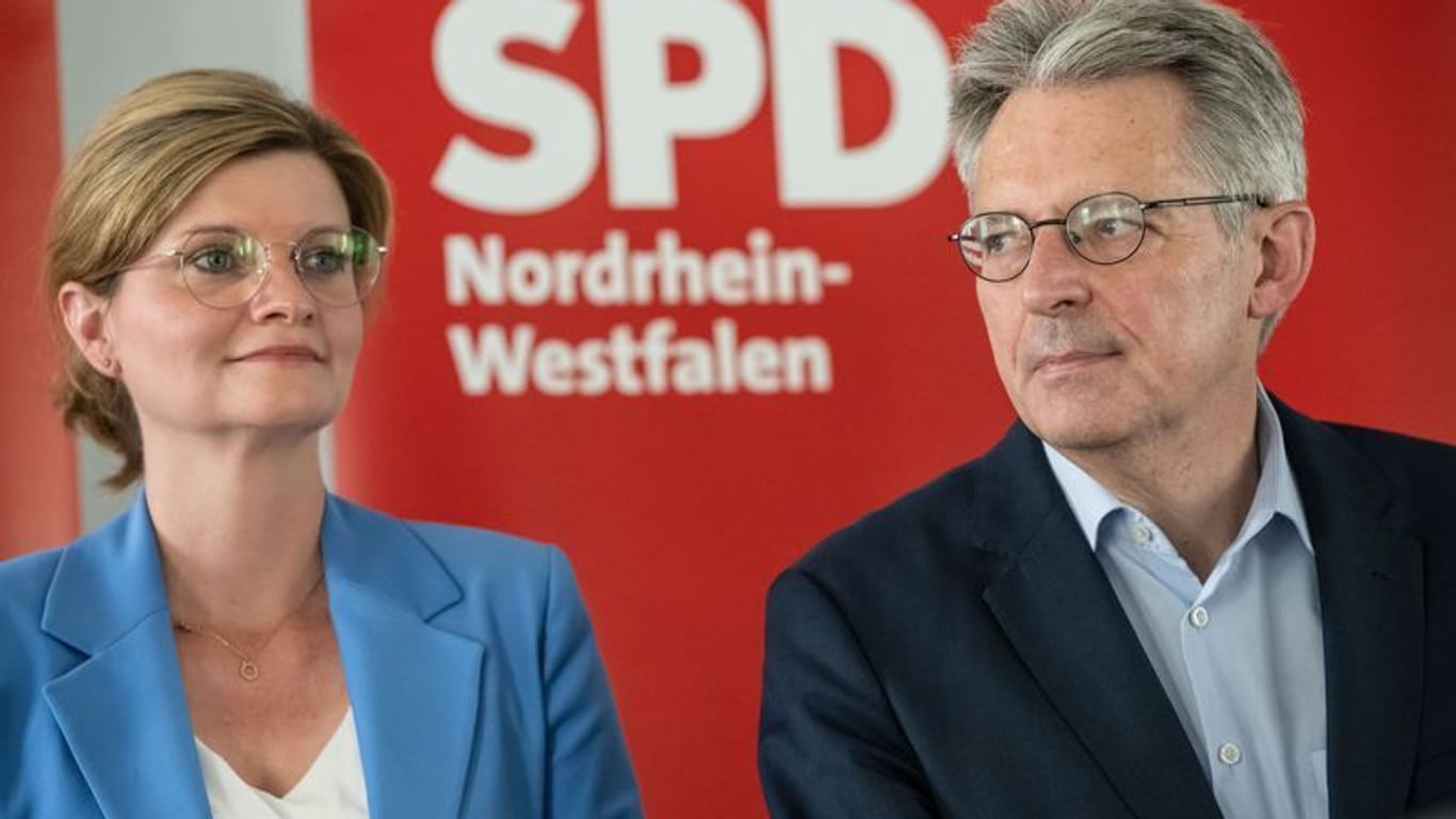 Sarah Philipp, Duisburger Landtagsabgeordnete und Achim Post, Vorsitzender der NRW-Landesgruppe im Bundestag (Archivbild): Beide haben sich für die SPD-Doppelspitze beworben.