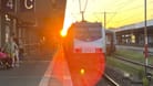Metronom am Hauptbahnhof Hannover (Archivbild): Am Samstag wird es zwischen Hannover, Uelzen und Hamburg voll im Regionalzug.