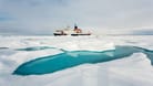 Die "Polarstern" in der Arktis: Gut zwei Monate wird das Forschungsschiff dort unterwegs sein.
