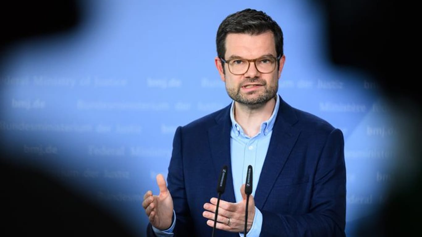 Marco Buschmann (FDP), Bundesminister der Justiz: "Bürokratieabbau ist eine Daueraufgabe", sagte er.