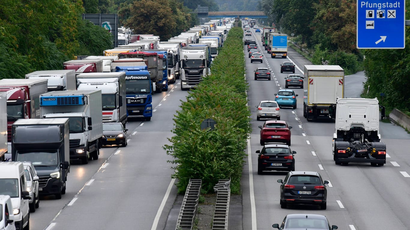 A67 in Hessen (Archivbild): Zwischenzeitlich war die Autobahn zwischen Pfungstadt und Gernsheim voll gesperrt.
