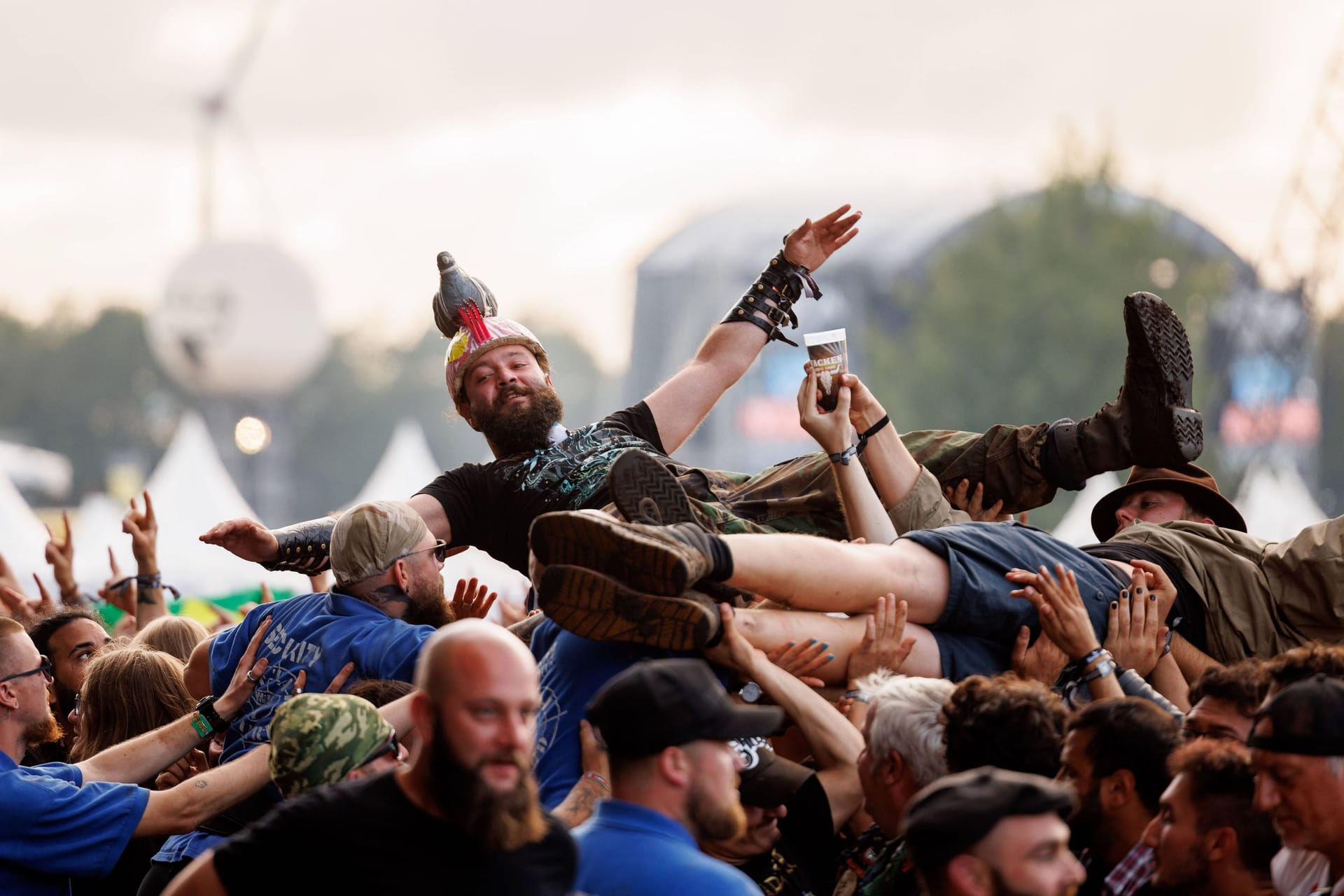 Bad in der Wacken-Menge: Trotz deutlich weniger Fans in diesem Jahr war die Stimmung auf dem Festival gut.