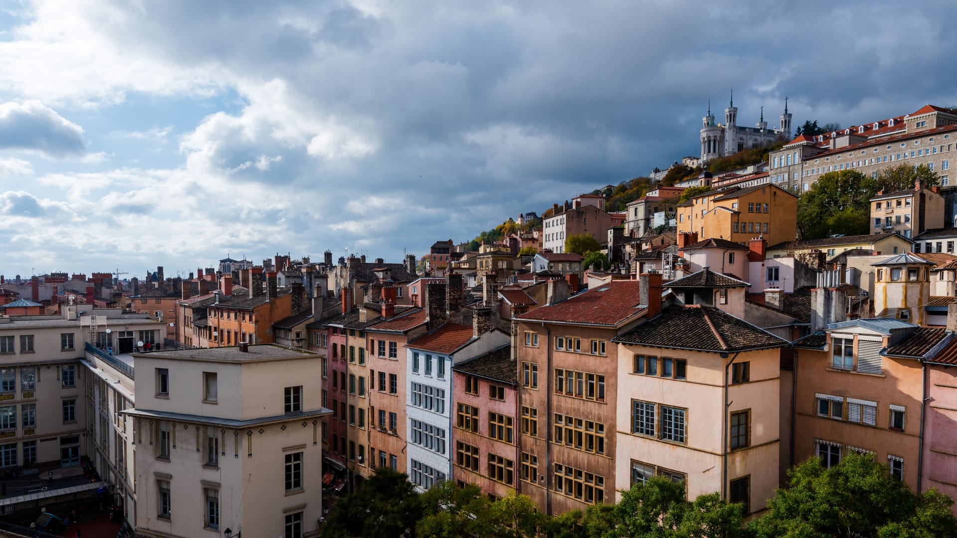 Lyon: Die Stadt ist bekannt für ihre kleinen Straßen und Gassen.