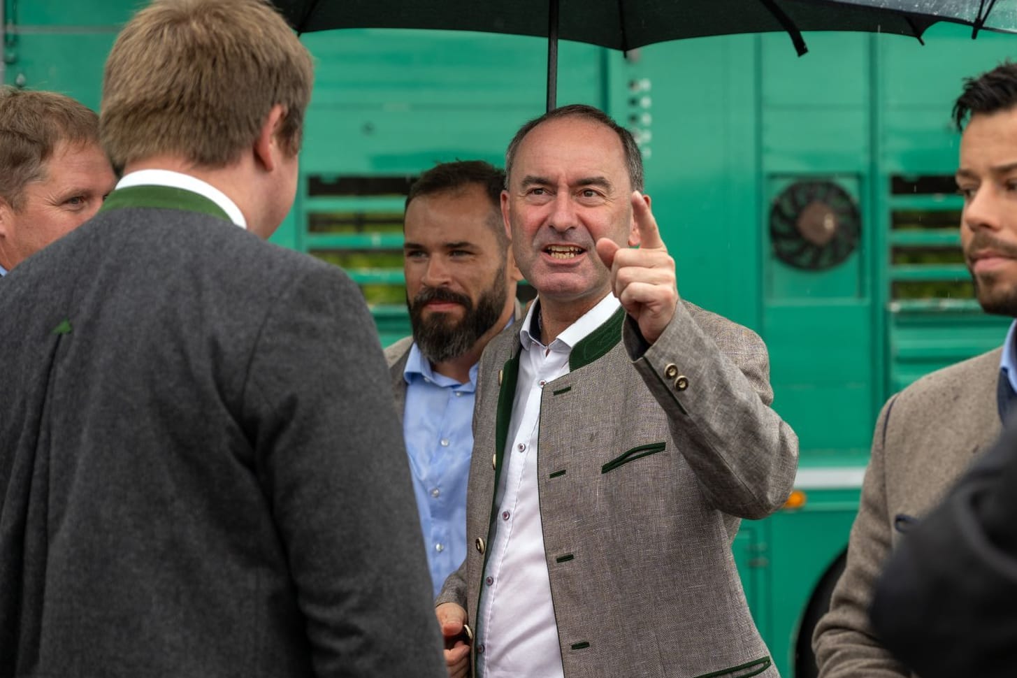 Ansbach: Hubert Aiwanger am Sonntag als Gast beim Rinderzuchtverband Franken.