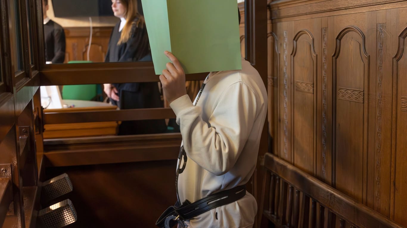 Der Angeklagte Hassem B. im Berliner Gerichtssaal: