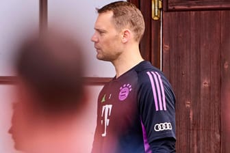 Manuel Neuer im Bayern-Trainingslager am Tegernsee im Juli: Der Torwart setzt seine Reha fort.